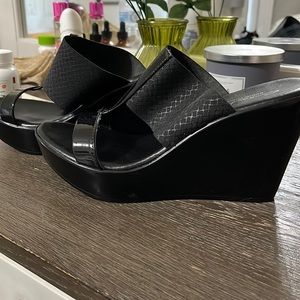 Contesta shoes size 10